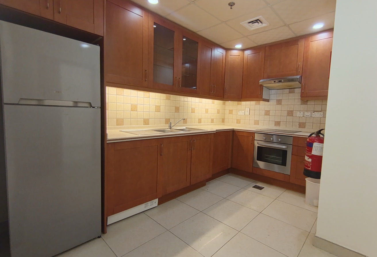 BEAUTIFUL FULLY FURNISHED APARTMENT INCLUDING BILL thumbnail 9