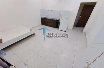 Apartment - 1 Bathroom for rent in Madinat Khalifa Building 58 - Madinat Khalifa South - Madinat Khalifa - Doha