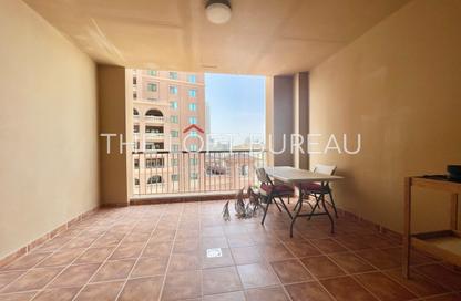 Apartment - 1 Bedroom - 2 Bathrooms for rent in East Porto Drive - Porto Arabia - The Pearl Island - Doha Apartment - 1 Bedroom - 2 Bathrooms for rent in East Porto Drive - Porto Arabia - The Pearl Island - Doha