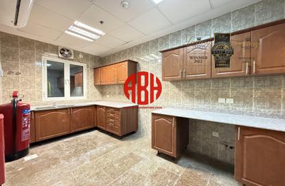Apartment - 4 Bedrooms - 3 Bathrooms for rent in Al Mansoura - Al Mansoura - Doha