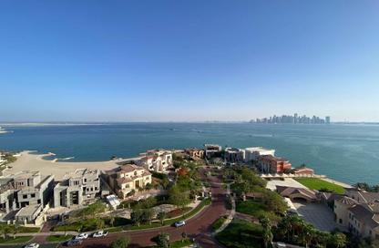 Apartment - 2 Bedrooms - 3 Bathrooms for rent in Tower 29 - Viva Bahriyah - The Pearl Island - Doha