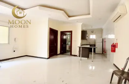 شقة - غرفة نوم - 1 حمام للايجار في ام غويلينا - أم غويلينا - الدوحة