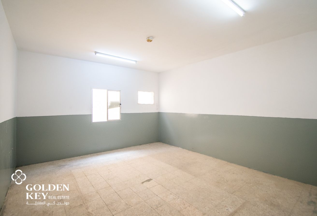 Available 10 Rooms with AC | Industrial Area