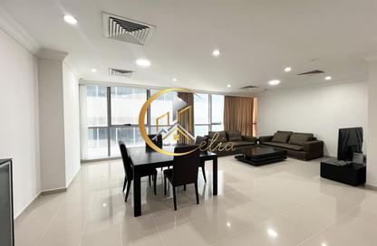Apartment - 2 Bedrooms - 2 Bathrooms for rent in Al Khair Tower - Corniche Road - Corniche Road - Doha