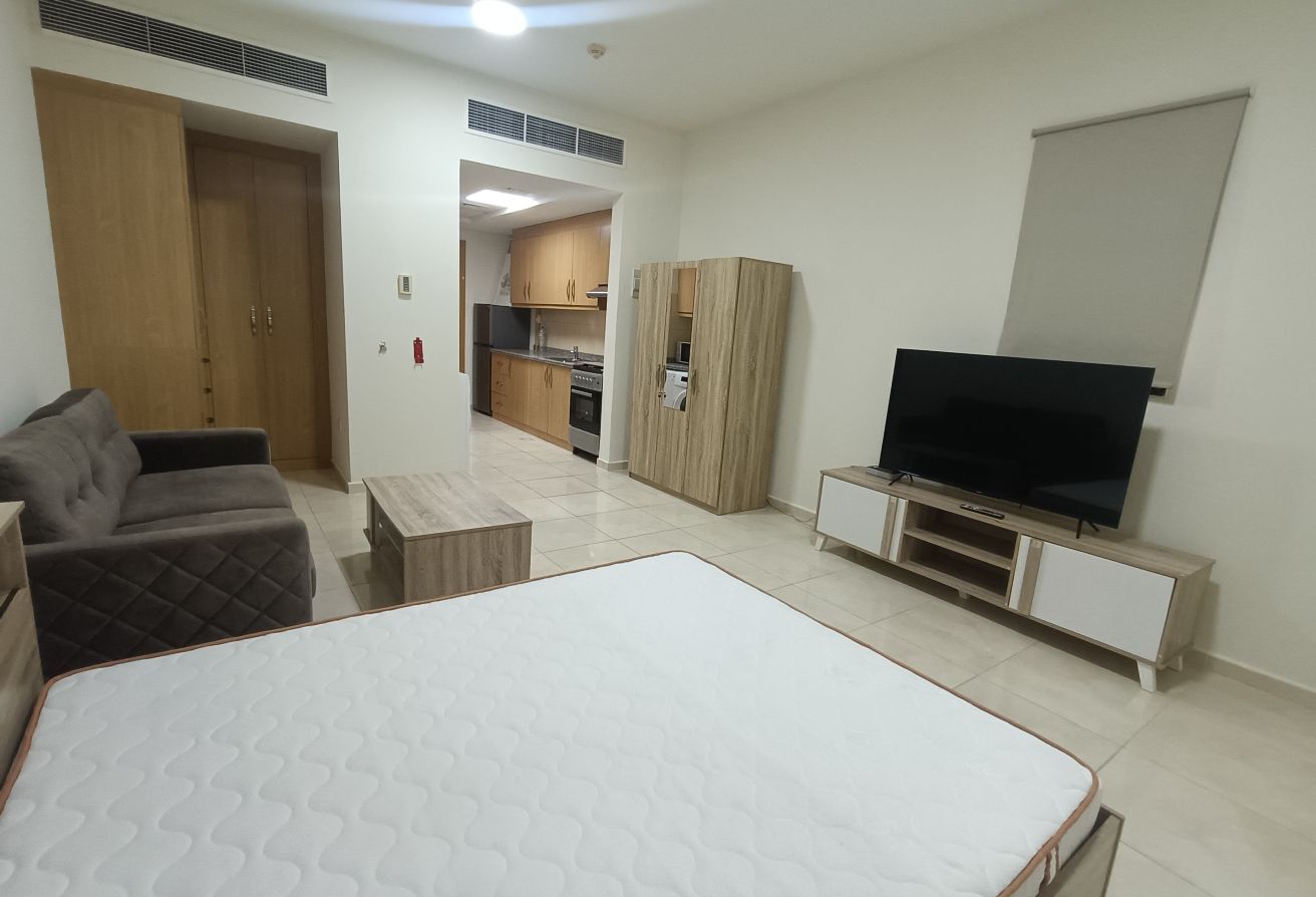 Studio Apartment Lusail|Including Bills| thumbnail 4
