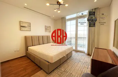 Apartment - 2 Bedrooms - 3 Bathrooms for rent in Floresta Gardens - Floresta Gardens - The Pearl Island - Doha