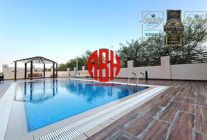 979696 - Property Main Image