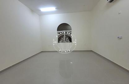 Villa - Studio - 1 for rent in Umm Al Seneem Street - Ain Khaled - Doha