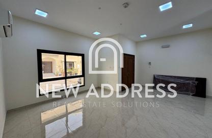 Compound - 5 Bedrooms - 4 Bathrooms for rent in Al Markhiya - Doha