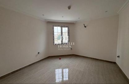 Whole Building - 7+ - 7+ for sale in Abu Talha Street - Fereej Bin Omran - Doha