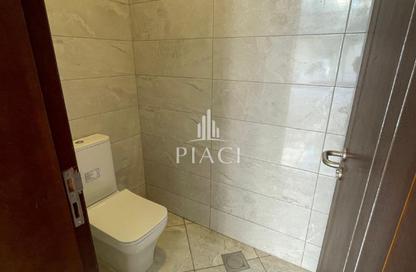 Shop - Studio - 1 Bathroom for rent in Najma street - Old Airport Road - Doha