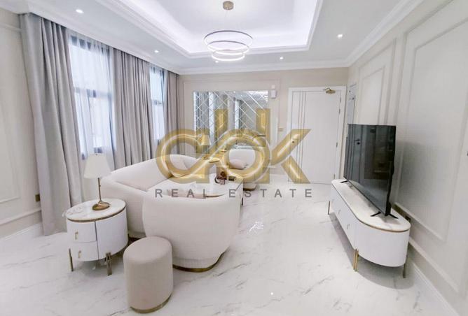 54008104 - Property Image 2