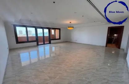 Apartment - 3 Bedrooms - 4 Bathrooms for rent in West Porto Drive - Porto Arabia - The Pearl Island - Doha