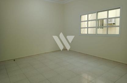 Apartment - 2 Bedrooms - 2 Bathrooms for rent in Anas Street - Fereej Bin Mahmoud North - Fereej Bin Mahmoud - Doha