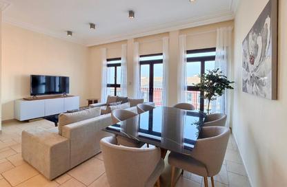 Apartment - 1 - 2 for rent in Qanat Quartier - The Pearl Island - Doha