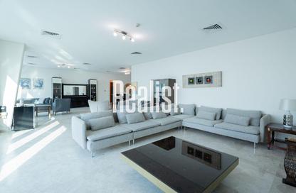Apartment - 3 Bedrooms - 5 Bathrooms for rent in Zig Zag Towers - West Bay - Doha