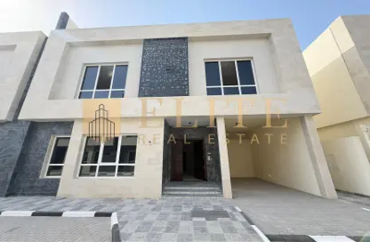 فيلا - 7 غرف نوم - 8 حمامات للايجار في Al Sakhama - الدوحة