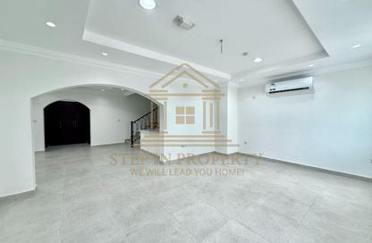 مجمع سكني - 5 غرف نوم - 6 حمامات للايجار في شارع الوعب - الوعب - الدوحة