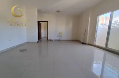 Apartment - 2 Bedrooms - 2 Bathrooms for rent in Hiteen Street - Al Muntazah - Doha