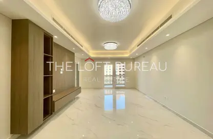 Apartment - 2 Bedrooms - 3 Bathrooms for sale in West Porto Drive - Porto Arabia - The Pearl Island - Doha