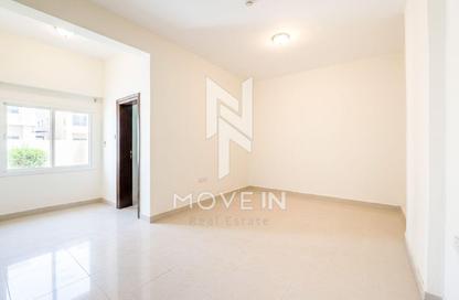Apartment - 3 Bedrooms - 3 Bathrooms for rent in Salaja Street - Doha Al Jadeed - Doha