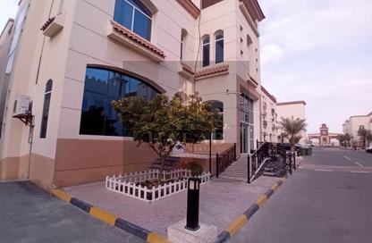 Apartment - 2 Bedrooms - 3 Bathrooms for rent in Duhail Villas - Al Duhail - Doha