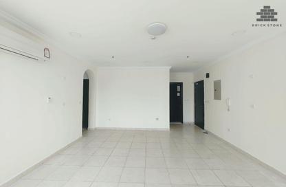Apartment - 3 Bedrooms - 3 Bathrooms for rent in Al Nasr Street - Al Nasr - Doha
