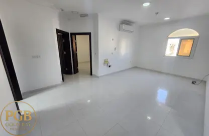 Apartment - 2 Bedrooms - 2 Bathrooms for rent in Fereej Kulaib - Doha