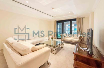 Apartment - 1 Bedroom - 2 Bathrooms for rent in West Porto Drive - Porto Arabia - The Pearl Island - Doha