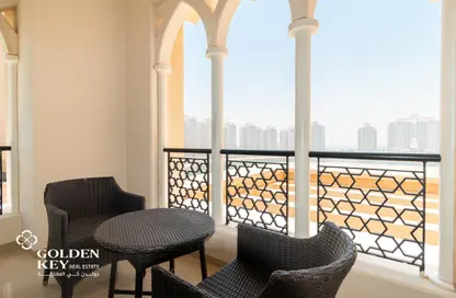 Apartment - 2 Bedrooms - 3 Bathrooms for rent in Viva West - Viva Bahriyah - The Pearl Island - Doha