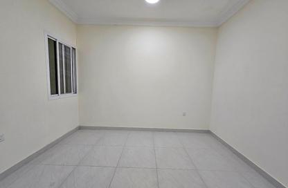 Apartment - 1 Bedroom - 1 Bathroom for rent in Umm Ghuwailina 4 - Umm Ghuwailina - Doha Apartment - 1 Bedroom - 1 Bathroom for rent in Umm Ghuwailina 4 - Umm Ghuwailina - Doha