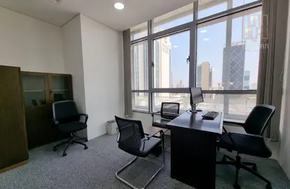 Office Space - Studio - 2 Bathrooms for rent in Burj DAMAC Marina - Marina District - Lusail