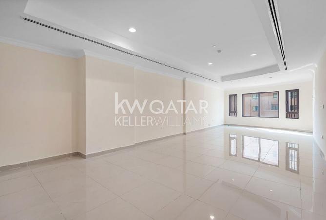 53569207 - Property Main Image