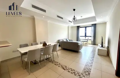Apartment - 1 Bedroom - 2 Bathrooms for rent in West Porto Drive - Porto Arabia - The Pearl Island - Doha