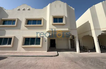 Compound - 3 Bedrooms - 5 Bathrooms for rent in Ain Khaled Villas - Ain Khaled - Doha