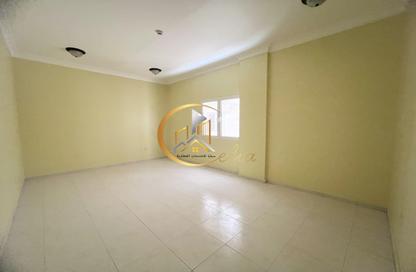 Apartment - 4 Bedrooms - 3 Bathrooms for rent in Asim Bin Omar Street - Al Mansoura - Doha