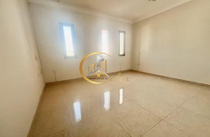 Apartment - 3 Bedrooms - 2 Bathrooms for rent in Madinat Khalifa South - Madinat Khalifa - Doha