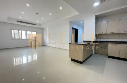 Apartment - 2 Bedrooms - 3 Bathrooms for rent in Al Nasr Street - Al Nasr - Doha