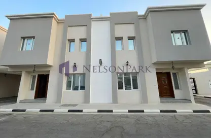 مجمع سكني - 7 غرف نوم للإيجار في Hazm Al Markhiya - الدوحة