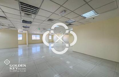 Office Space - Studio - 1 Bathroom for rent in Umm Ghwailina Comm - Umm Ghuwalina - Umm Ghuwailina - Doha