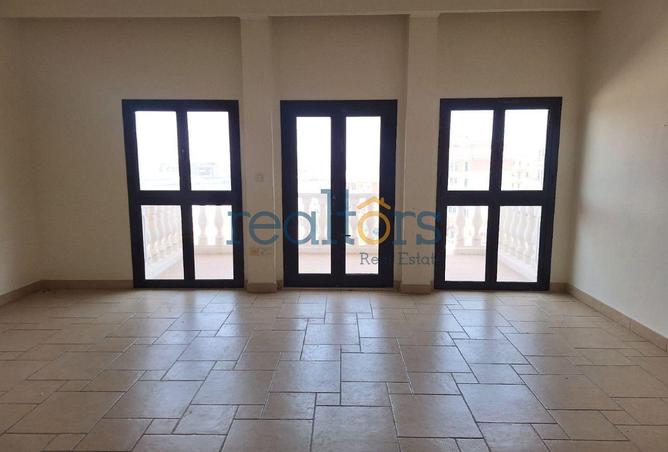 1010627 - Property Image 2