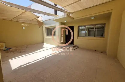 Villa - 4 Bedrooms - 4 Bathrooms for rent in Ain Khaled Villas - Ain Khaled - Doha
