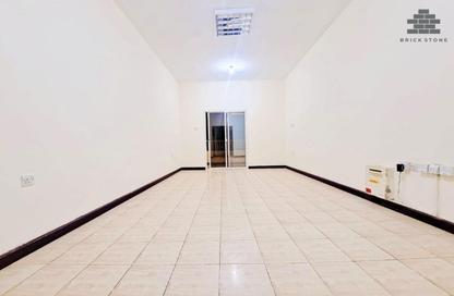 Apartment - 3 Bedrooms - 3 Bathrooms for rent in Al Nasr Street - Al Nasr - Doha