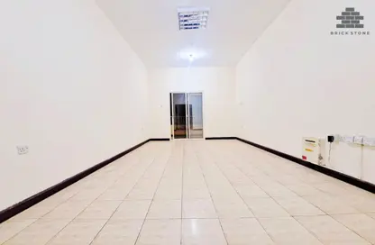 شقة - 3 غرف نوم - 3 حمامات للايجار في شارع النصر - النصر - الدوحة