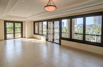 Apartment - 1 - 2 for rent in Tower 6 - Porto Arabia - The Pearl Island - Doha