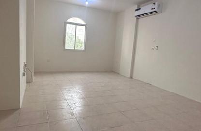 Apartment - 2 Bedrooms - 2 Bathrooms for rent in Al Mansoura - Al Mansoura - Doha Apartment - 2 Bedrooms - 2 Bathrooms for rent in Al Mansoura - Al Mansoura - Doha