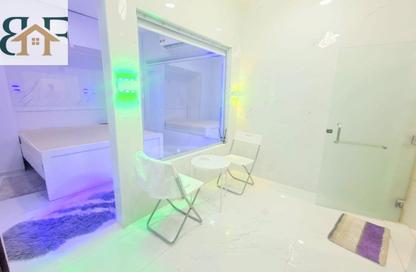 Apartment - Studio - 1 Bathroom for rent in Umm Ghwailina Comm - Umm Ghuwalina - Umm Ghuwailina - Doha