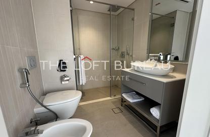 Apartment - 2 Bedrooms - 3 Bathrooms for rent in West Bay Tower - West Bay - West Bay - Doha