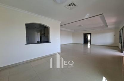 Apartment - 2 Bedrooms - 3 Bathrooms for rent in East Porto Drive - Porto Arabia - The Pearl Island - Doha