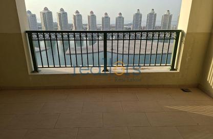 Apartment - 3 Bedrooms - 3 Bathrooms for sale in Viva West - Viva Bahriyah - The Pearl Island - Doha